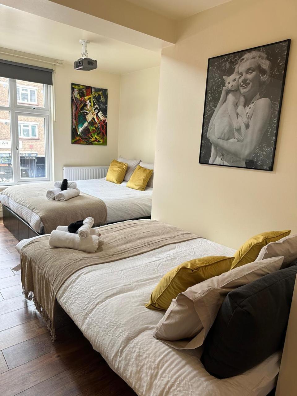Ensuite Room Shoreditch Londra Esterno foto